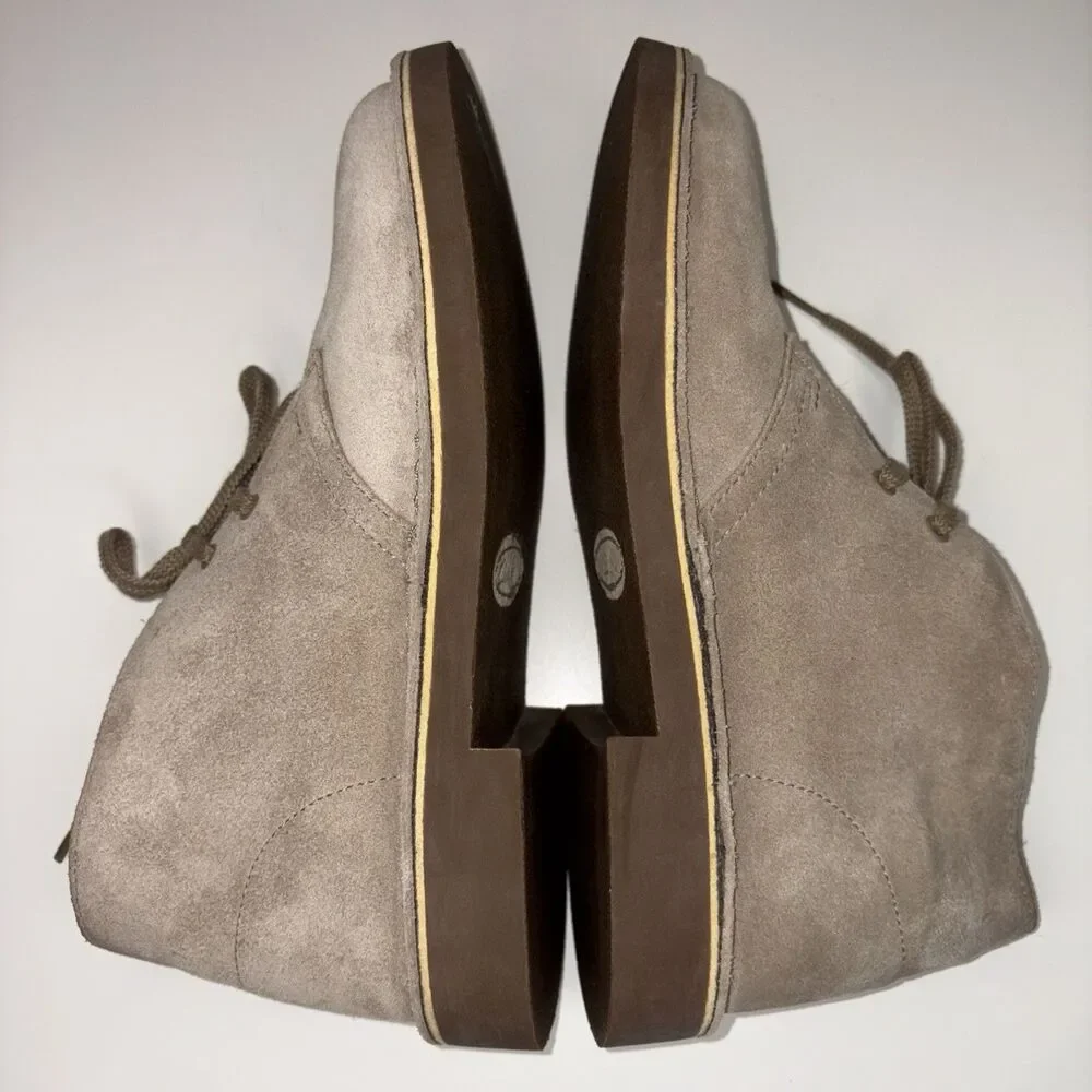 Clarks Collection Women's Acre Bridge Desert Boots Sand Suede Size 8 Med. U.S.